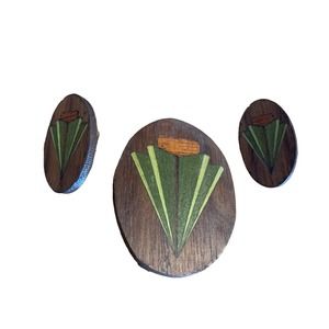 Vtg Woodlike Kishwood Floral Flower Pin Brooch & Clip-on Earrings Sycamore, IL